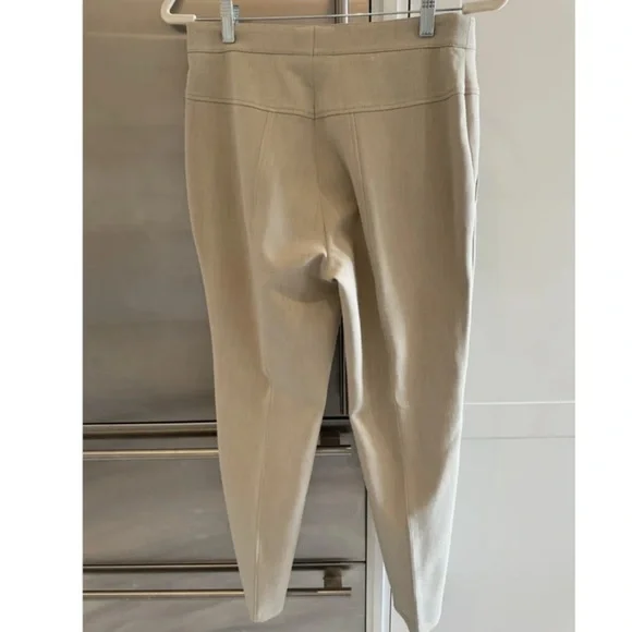 Women’s Akris Punto Pebbled Crepe Blazer and Pants Suit - Picture 7 of 10